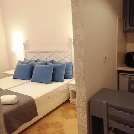 Dionisia 2 Apartment