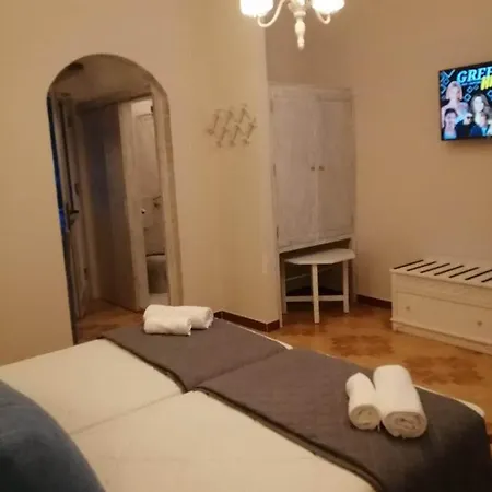 Apartment Dionisia 2 *